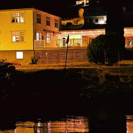 12 Person In Masfjordnes * Masfjorden